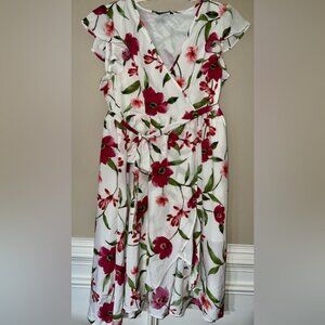 BloomChic Floral V-Neck Dress